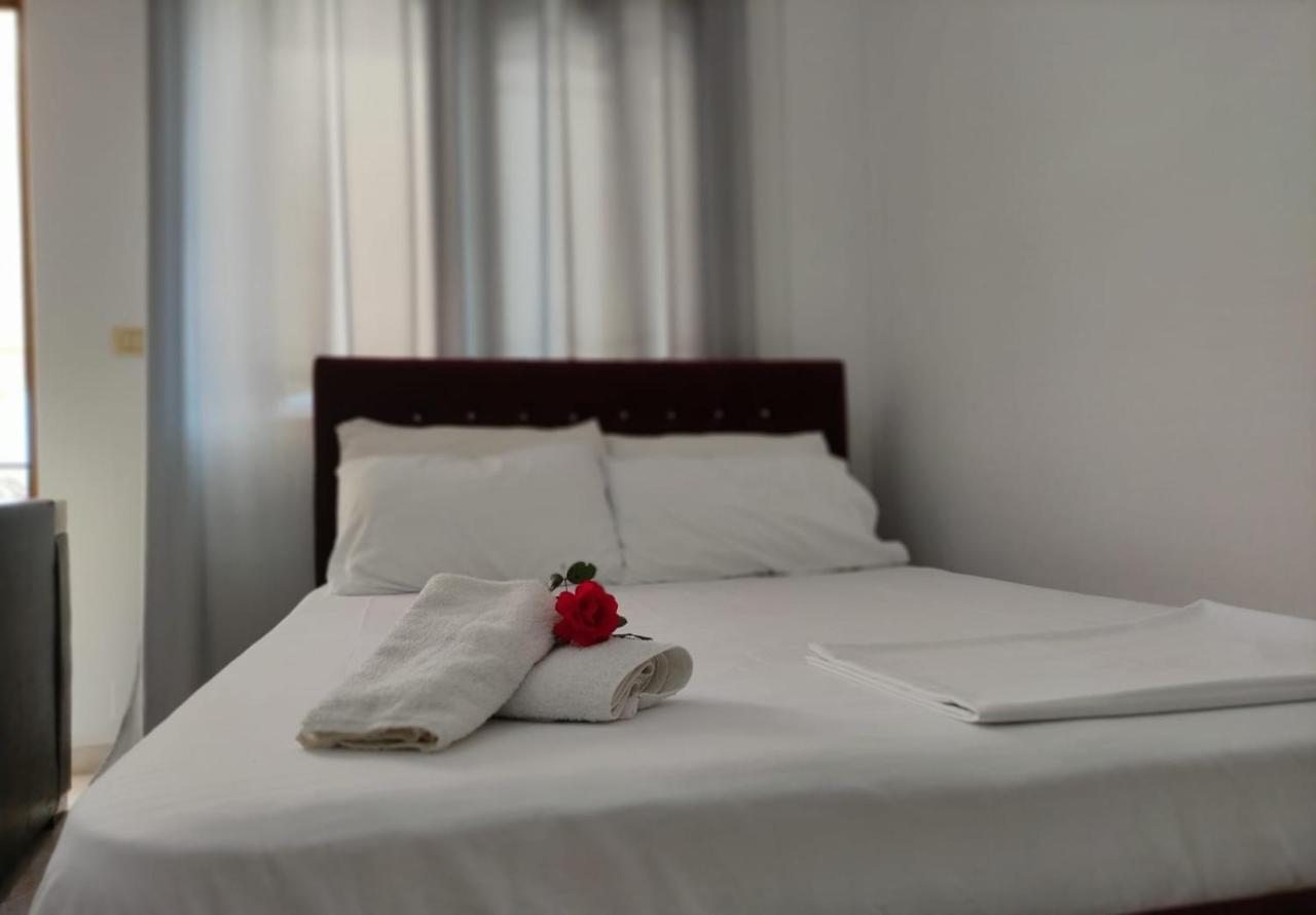 Bella Apartment'S Ksamil Buitenkant foto